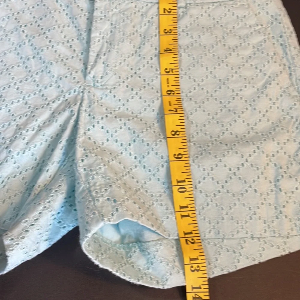 Banana Republic Turquoise eyelet,shorts, small,size 4, NWT - Picture 6 of 10